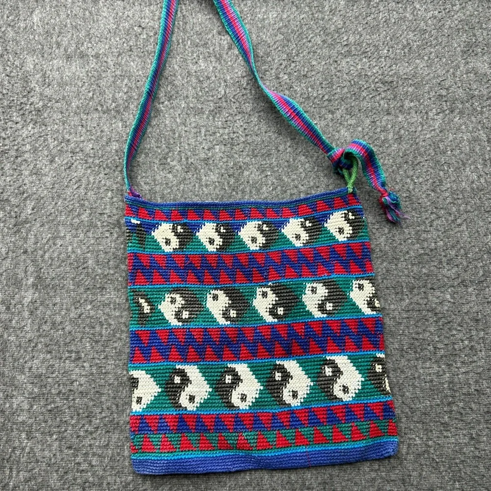 Guatemalan Handmade Knit Crochet Bag Purse Vintage y2k 90s Yin Yang
